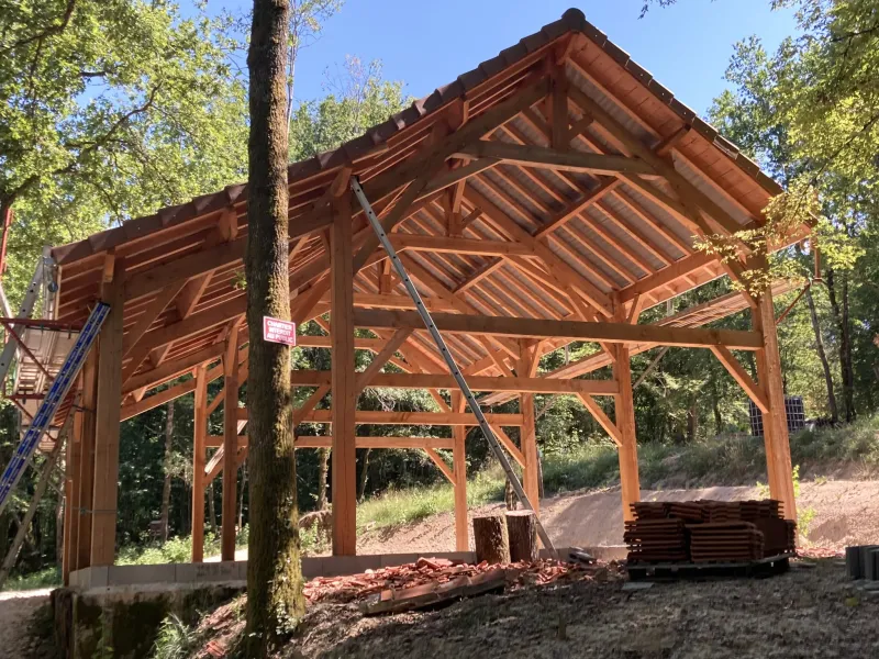 Charpente traditionnelle en bois